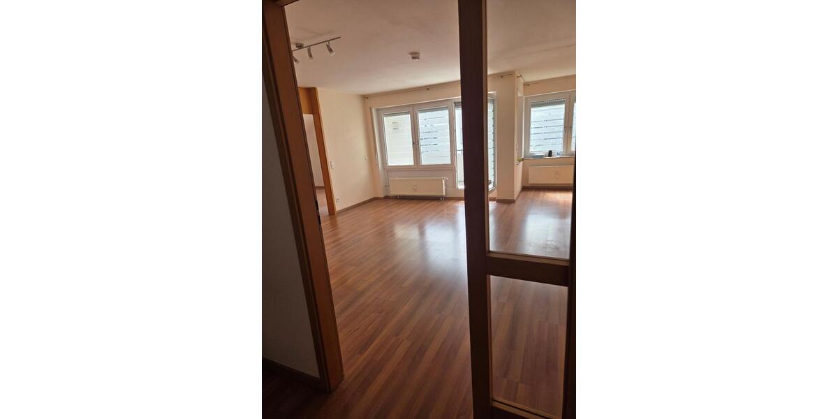 Dachgeschoßwohnung Plochingen - 3 Zimmer, 103 m&sup2;, 295.000&euro; | Angebot:26606972
