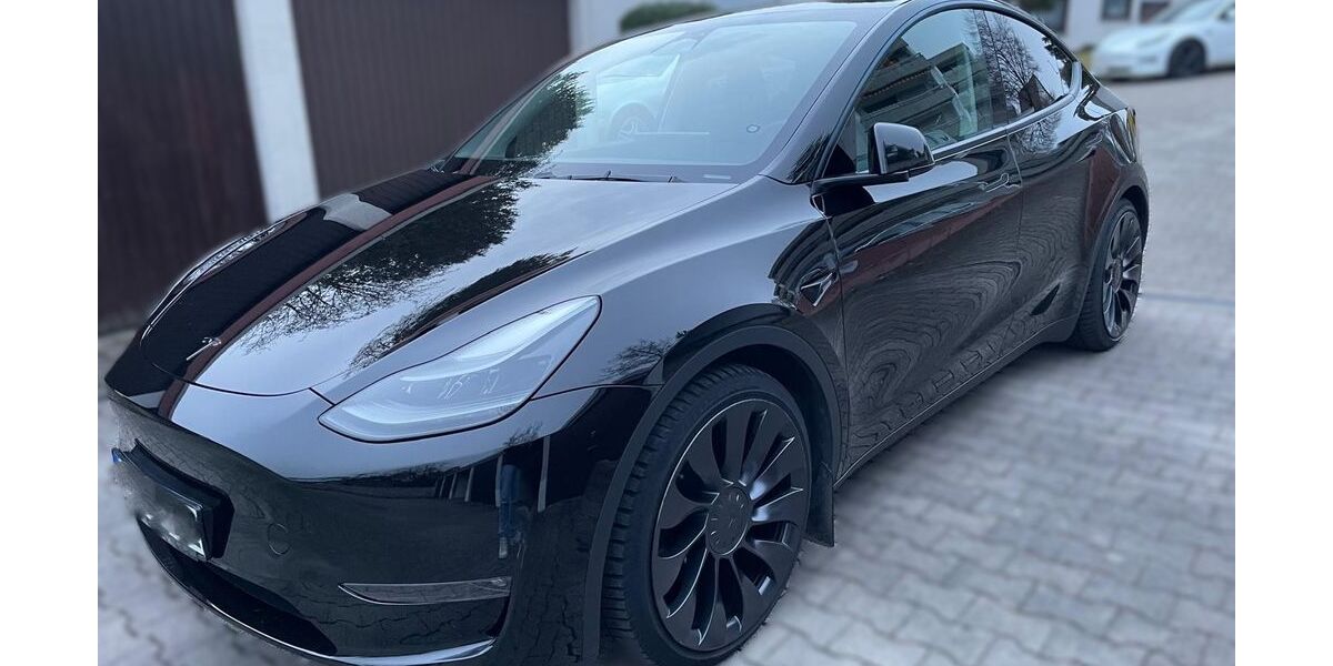 Tesla Model Y 42.300 km 43.500 &euro; Plüderhausen 73655
