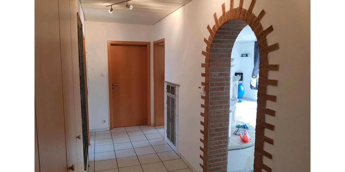 Etagenwohnung Göppingen Bruckwasen - 3.5 Zimmer, 86 m&sup2;, 850&euro; | Angebot:25908748