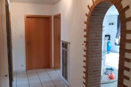 Wohnung Göppingen Bruckwasen - 3.5 Zimmer, 86 m&sup2;, 850&euro; | Angebot:25908748