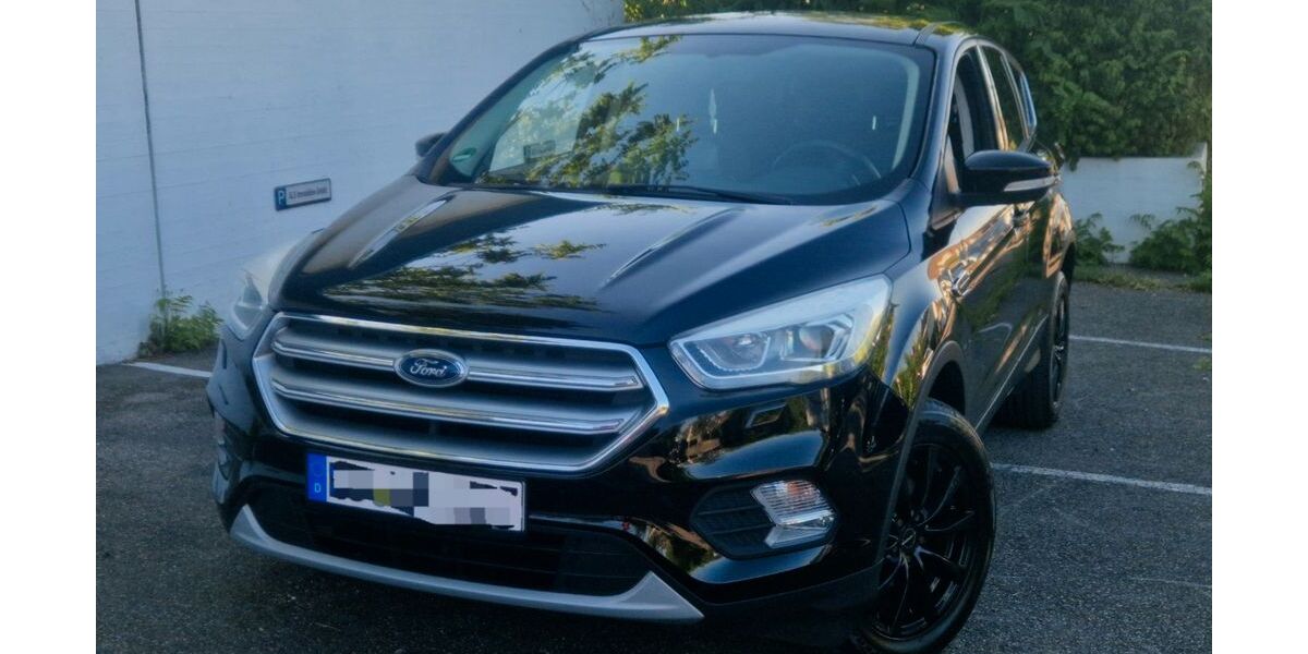 Ford Kuga 130.500 km 7.500 &euro; Esslingen 73734