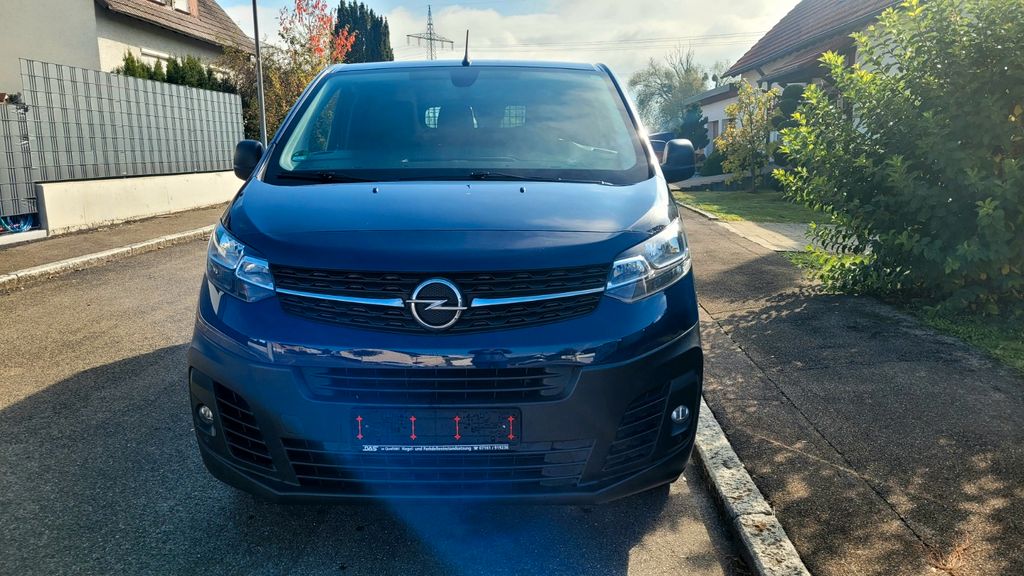 Opel Vivaro 197.020 km 11.280 &euro; Göppingen 73037