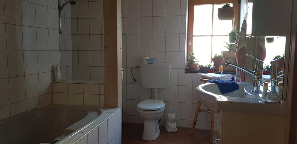 Einfamilienhaus Hülben - 5 Zimmer, 100 m&sup2;, 246.000&euro; | Angebot:25902739