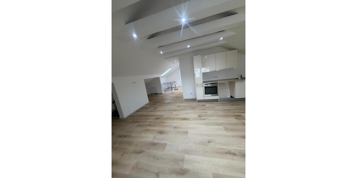 Etagenwohnung Denkendorf - 3 Zimmer, 85 m&sup2;, 1.200&euro; | Angebot:24851594