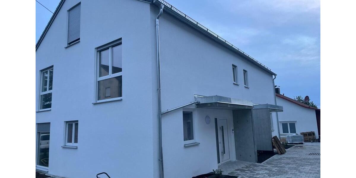 Reihenhaus Laichingen - 5 Zimmer, 150 m&sup2;, 1.570&euro; | Angebot:25379083