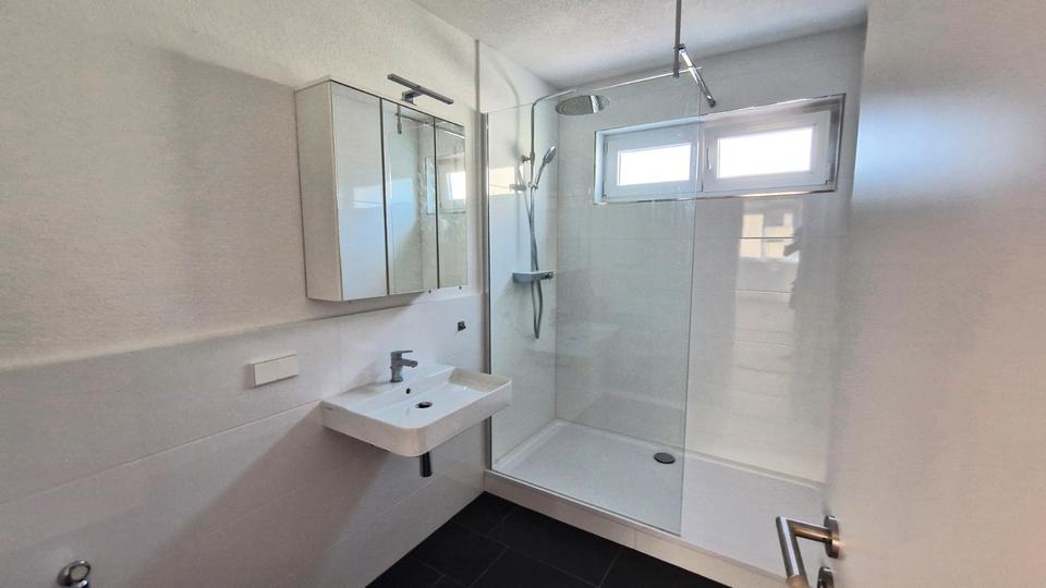Hochparterre Esslingen am Neckar - 4 Zimmer, 90 m&sup2;, 1.450&euro; | Angebot:27594524