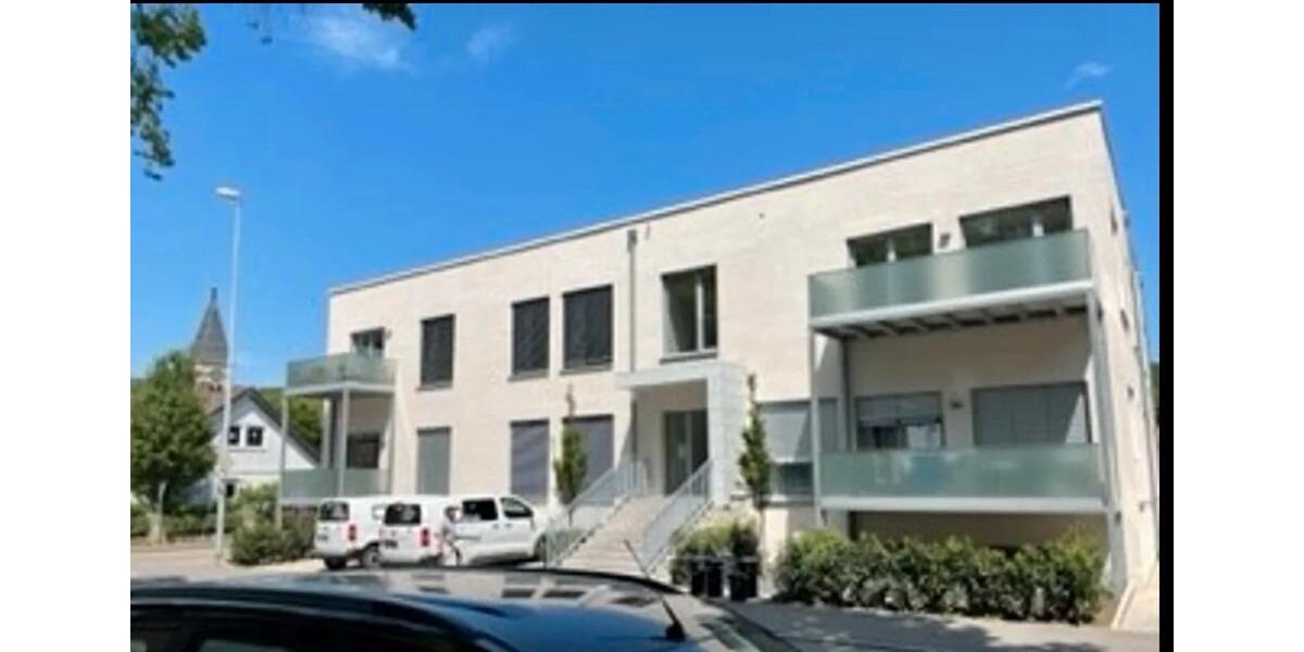 Etagenwohnung Berghülen - 3 Zimmer, 93 m&sup2;, 1.350&euro; | Angebot:25639865