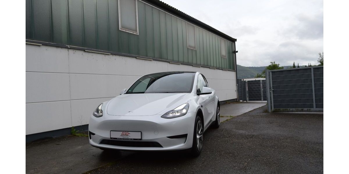 Tesla Model Y 202.000 km 24.300 &euro; Geislingen 73312