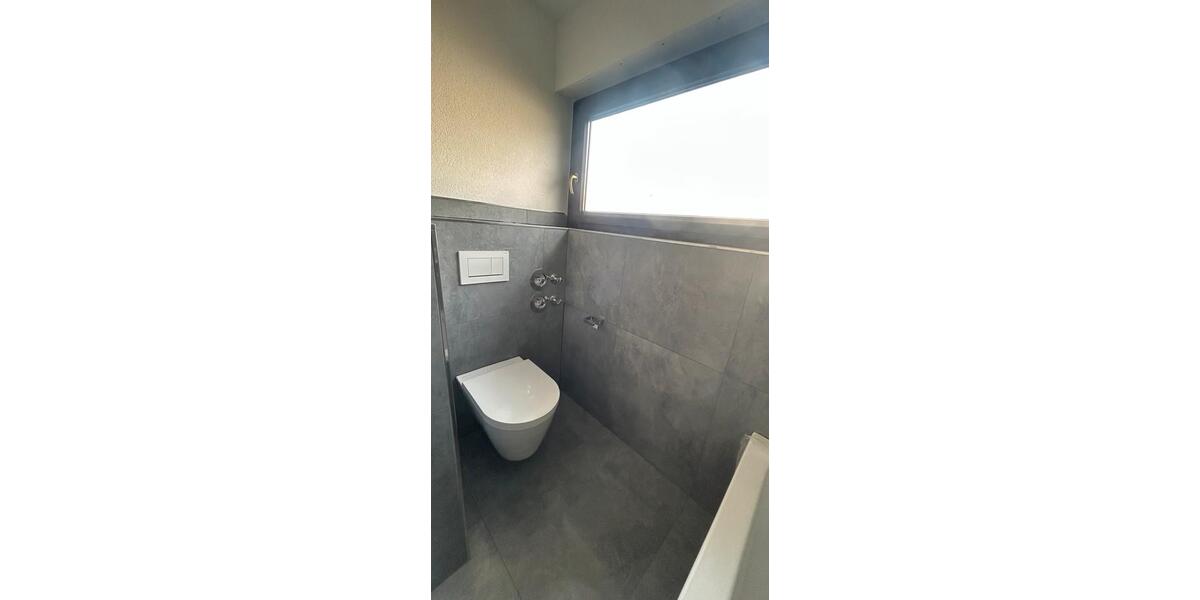 Erdgeschoßwohnung Weissach im Tal - 5 Zimmer, 132 m&sup2;, 1.630&euro; | Angebot:26020895