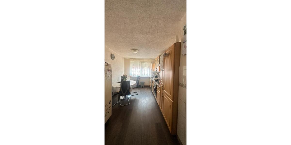 Erdgeschoßwohnung Laichingen - 4 Zimmer, 95 m&sup2;, 1.050&euro; | Angebot:26022413