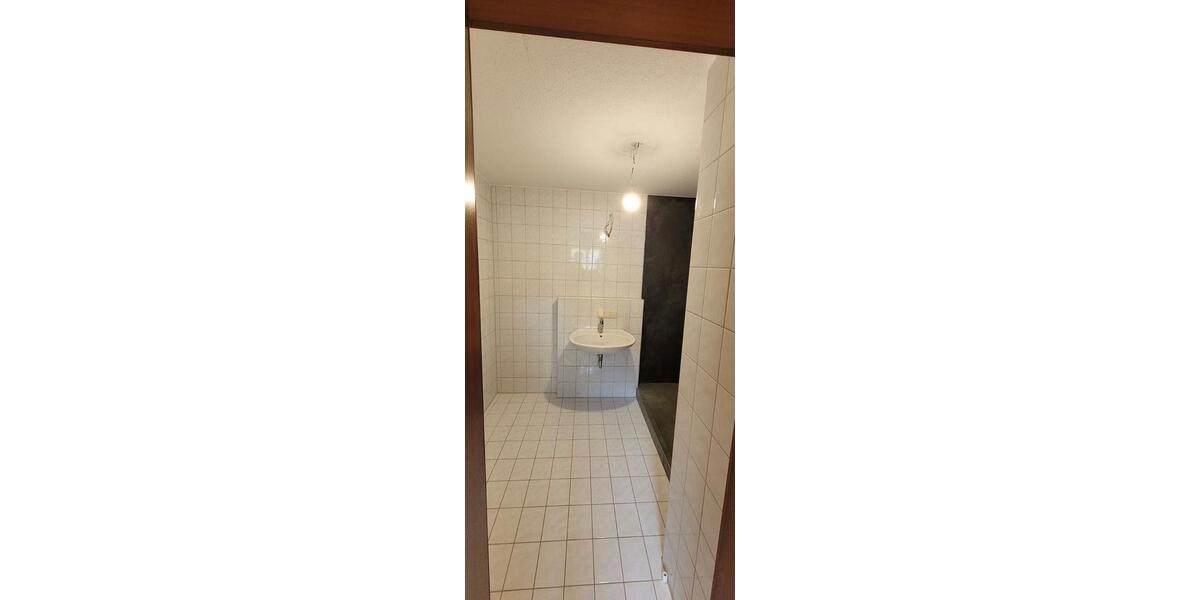 Etagenwohnung Esslingen am Neckar Brühl - 3.5 Zimmer, 86 m&sup2;, 1.200&euro; | Angebot:26654953