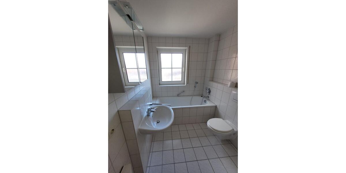 Etagenwohnung Bissingen an der Teck - 3 Zimmer, 75 m&sup2;, 700&euro; | Angebot:25934831