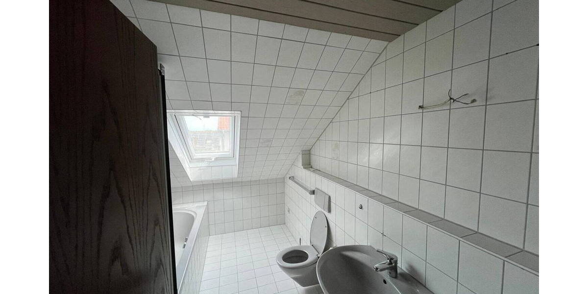 Mehrfamilienhaus, Wohnhaus Schwaikheim - 1 Zimmer, 300 m&sup2;, 1.350.000&euro; | Angebot:26695012