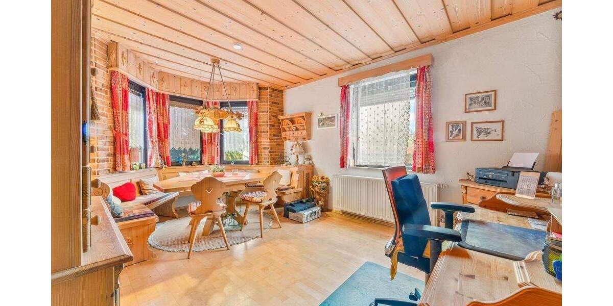 Mehrfamilienhaus, Wohnhaus Rechberghausen - 7 Zimmer, 151 m&sup2;, 550.000&euro; | Angebot:25796267