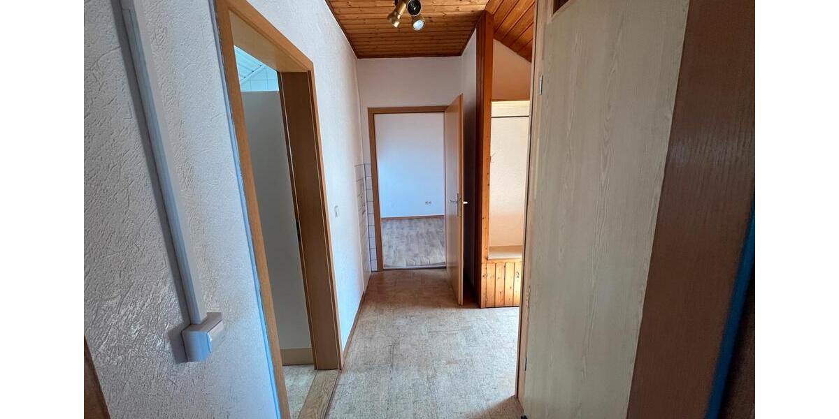 Dachgeschoßwohnung Geislingen an der Steige - 2 Zimmer, 49 m&sup2;, 500&euro; | Angebot:24600154
