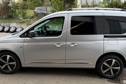 VW Caddy 23.300 km 25.900 &euro; Dettingen Erms 72581