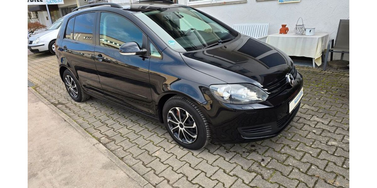 VW Golf 74.000 km 7.698 &euro; Winterbach 73650