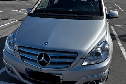 Mercedes-Benz B 180 103.644 km 7.499 &euro; Geislingen 73312