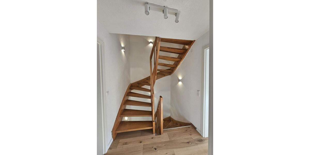 Reihenendhaus Esslingen Wäldenbronn - 6 Zimmer, 120 m&sup2;, 595.000&euro; | Angebot:25881068