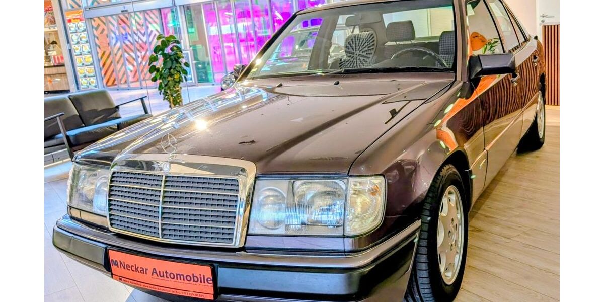 Mercedes-Benz 230 239.300 km 10.490 &euro; Esslingen am Neckar 73733