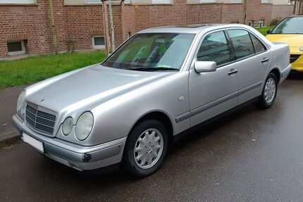Mercedes-Benz E 230 204.000 km 3.000 &euro; Gerstetten 89547