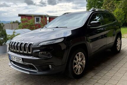 Jeep Cherokee 172.000 km 11.999 &euro; Böbingen an der Rems 73560