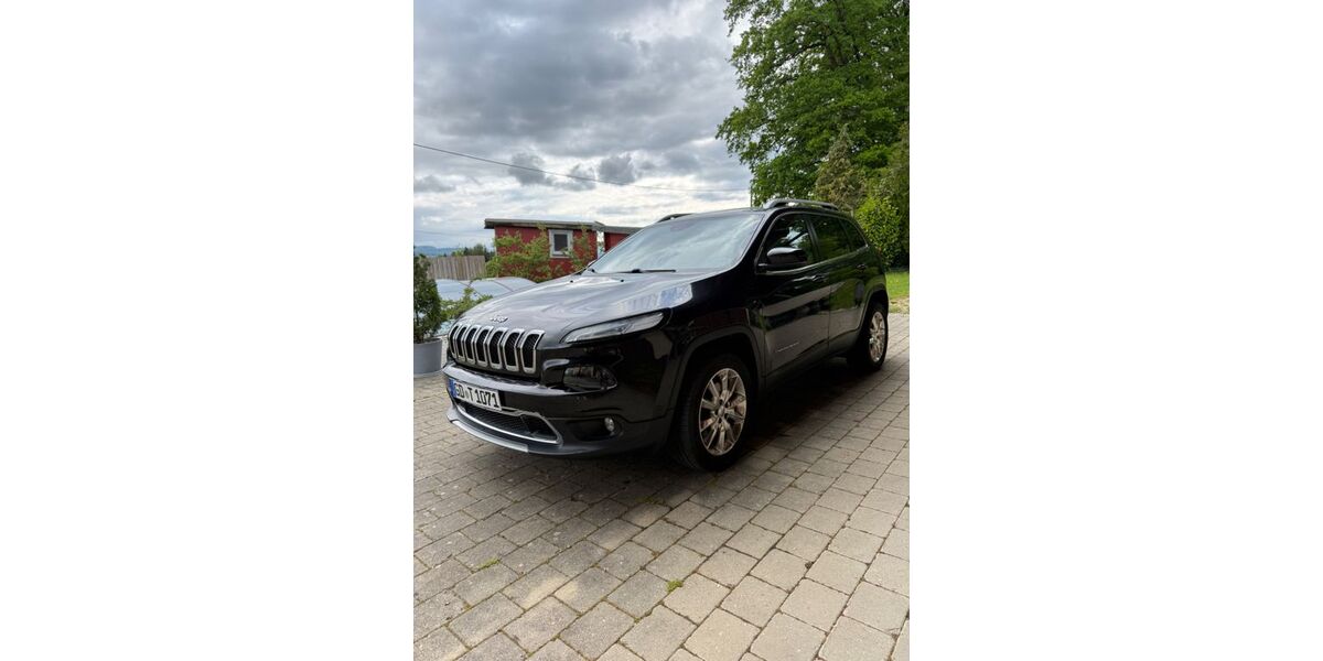 Jeep Cherokee 172.000 km 11.999 &euro; Böbingen an der Rems 73560