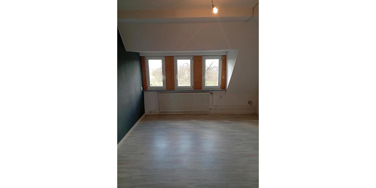 Etagenwohnung Mutlangen - 4 Zimmer, 120 m&sup2;, 900&euro; | Angebot:25942708