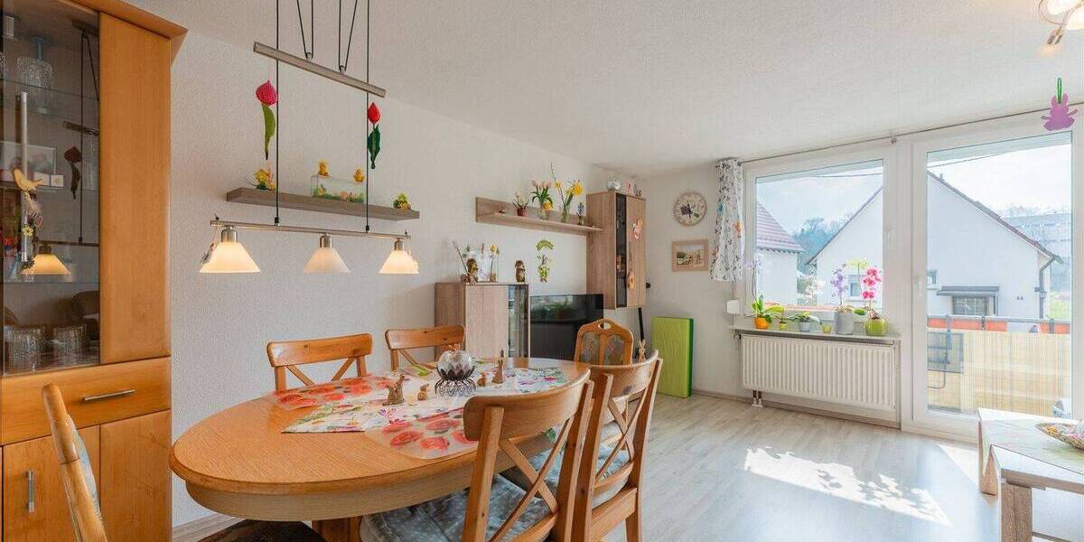 Etagenwohnung Ebersbach an der Fils Ebersbach - 4 Zimmer, 89 m&sup2;, 325.000&euro; | Angebot:25970847