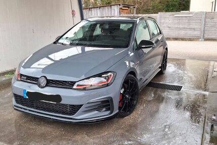 VW Golf 86.000 km 22.900 &euro; Bad urach 72574