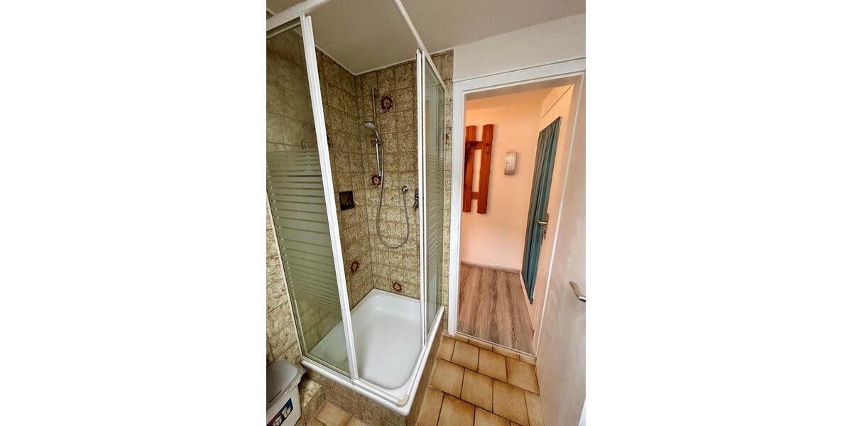 Dachgeschoßwohnung Bad Urach - 2.5 Zimmer, 41 m&sup2;, 135.246&euro; | Angebot:25854278