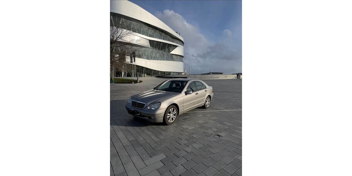 Mercedes-Benz C 180 99.300 km 6.100 &euro; Kernen im Remstal 71394