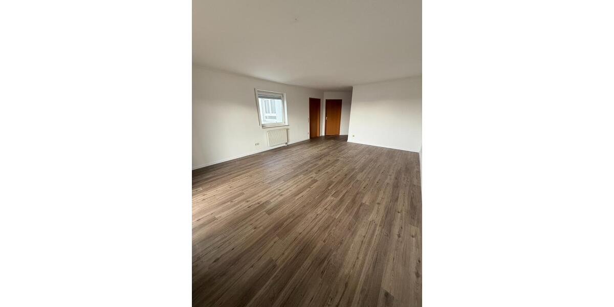 Etagenwohnung Eislingen (Fils) - 3.5 Zimmer, 81 m&sup2;, 1.050&euro; | Angebot:25100863