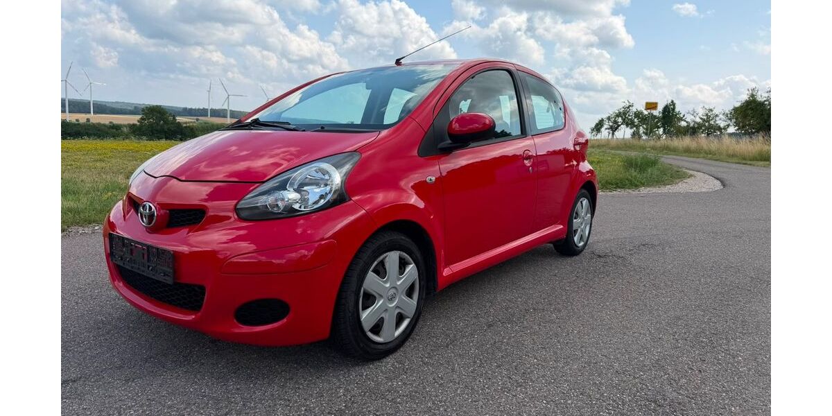 Toyota Aygo (X) 105.500 km 2.650 &euro; Essingen 73457