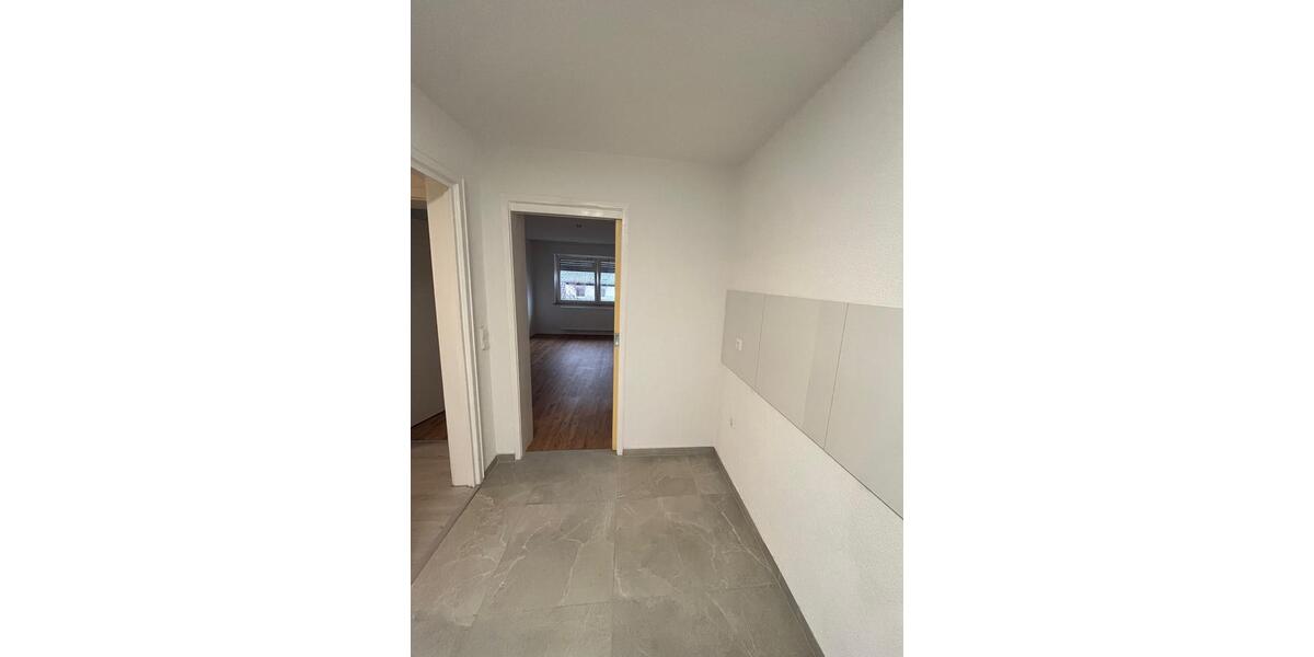 Etagenwohnung Baltmannsweiler - 4 Zimmer, 87 m&sup2;, 1.200&euro; | Angebot:26001336