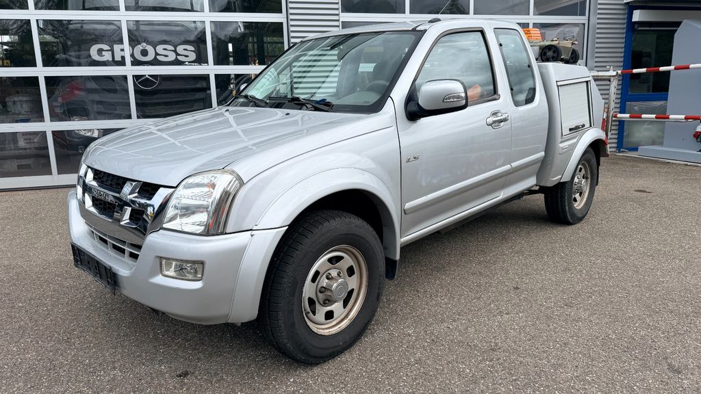 Isuzu PICK UP 175.757 km 26.775 &euro; Köngen 73257