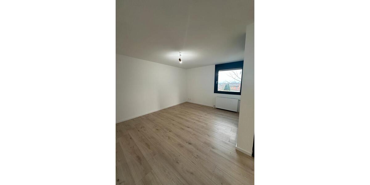 Erdgeschoßwohnung Esslingen am Neckar Brühl - 2.5 Zimmer, 64 m&sup2;, 1.250&euro; | Angebot:25757517