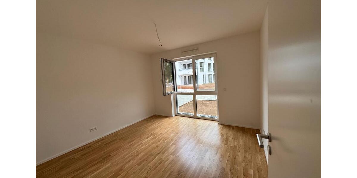 Erdgeschoßwohnung Nürtingen - 4 Zimmer, 138 m&sup2;, 2.060&euro; | Angebot:25972050