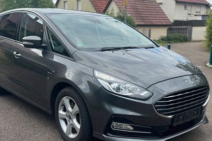 Ford S-Max 213.000 km 8.500 &euro; Gingen 73333