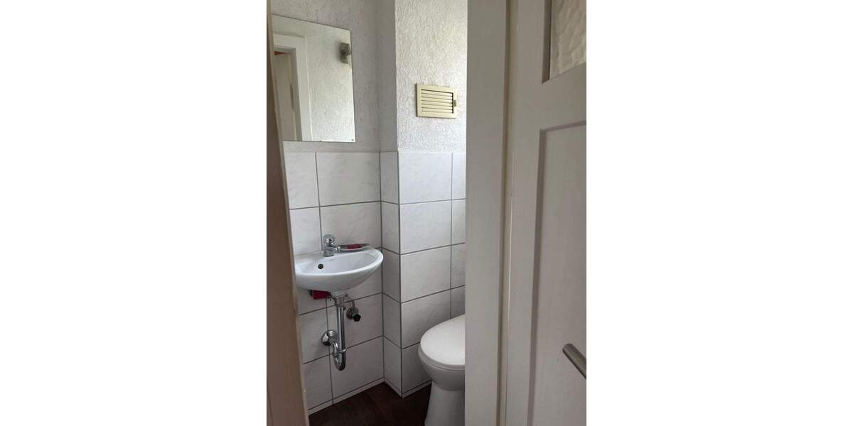 Einfamilienhaus Nürtingen Zizishausen - 7 Zimmer, 104 m&sup2;, 555.000&euro; | Angebot:25697125