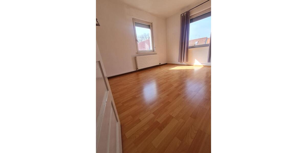 Etagenwohnung Waldstetten - 3 Zimmer, 67 m&sup2;, 700&euro; | Angebot:25523158