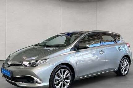 Toyota Auris 106.152 km 11.940 &euro; Esslingen am Neckar 73730