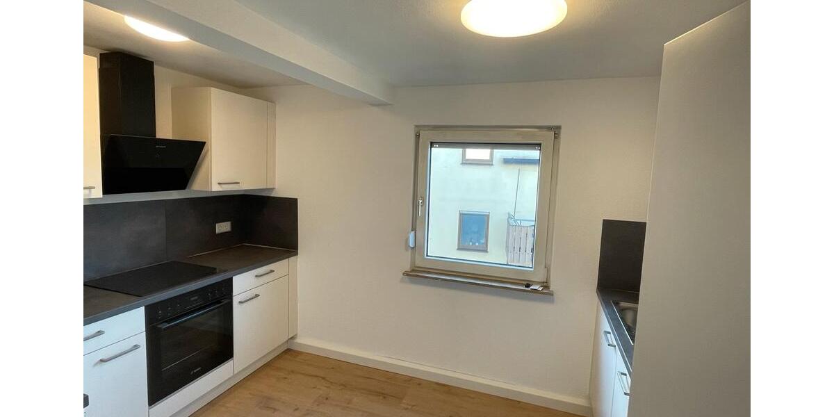 Etagenwohnung Weinstadt - 4 Zimmer, 80 m&sup2;, 1.450&euro; | Angebot:25569297