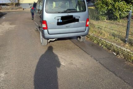 Citroen Berlingo 149.000 km 2.100 &euro; Leutenbach 71397