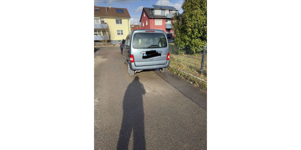 Citroen Berlingo 149.000 km 2.100 &euro; Leutenbach 71397