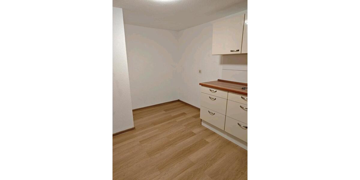 Erdgeschoßwohnung Ebersbach an der Fils - 2 Zimmer, 55 m&sup2;, 800&euro; | Angebot:27577619