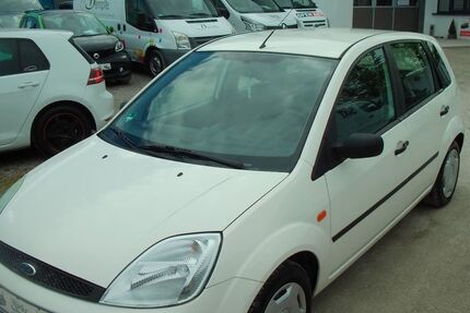 Ford Fiesta 144.000 km 2.750 &euro; Waiblingen (bei Stuttgart) 71332