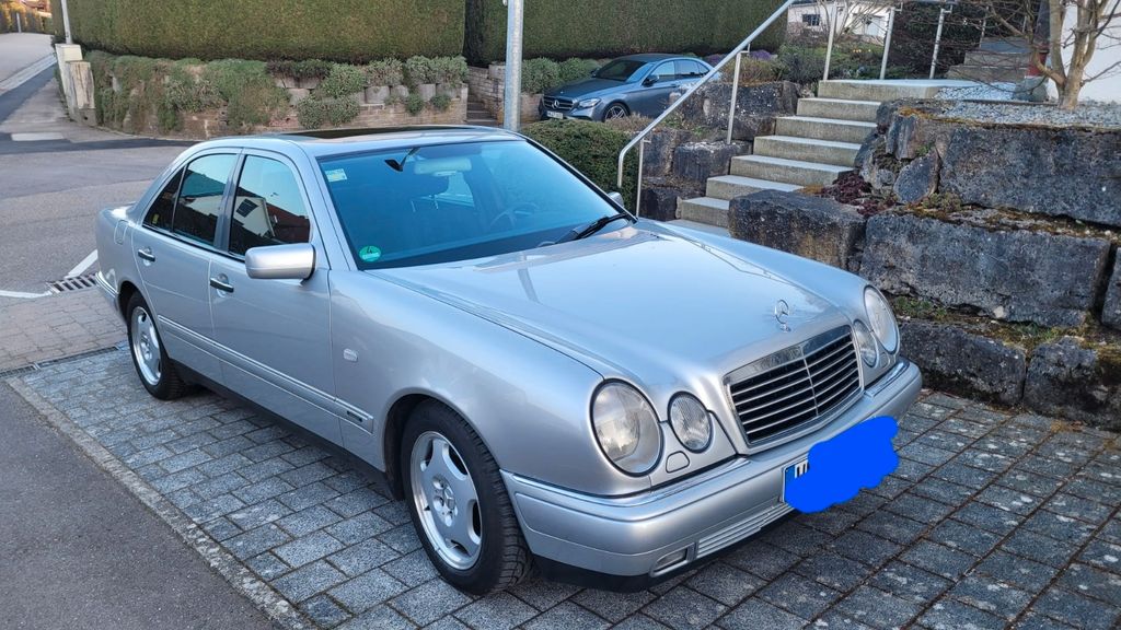 Mercedes-Benz E 280 100.000 km 6.200 &euro; Winterbach 73650