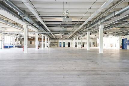 Gewerbeobjekt Frickenhausen - 2&euro; | Angebot:23811103