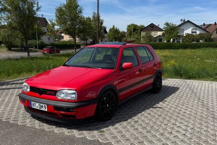 VW Golf 108.500 km 11.500 &euro; Neuffen 72639